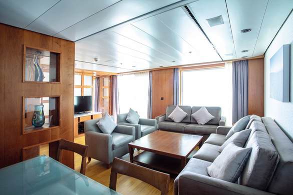 Marella Cruises Marella Explorer 2 Executive Suite ©Tom Parker 2.jpg